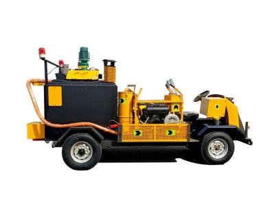 瀝青路面養護車工作時需要注意的事項